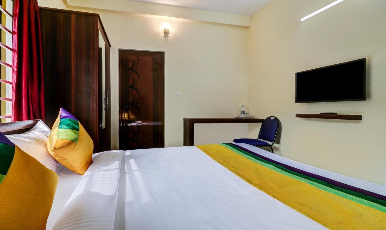 Itsy Hotels Rain Tulsi Stayz, Palarivattom Junction Kochi Eksteriør bilde