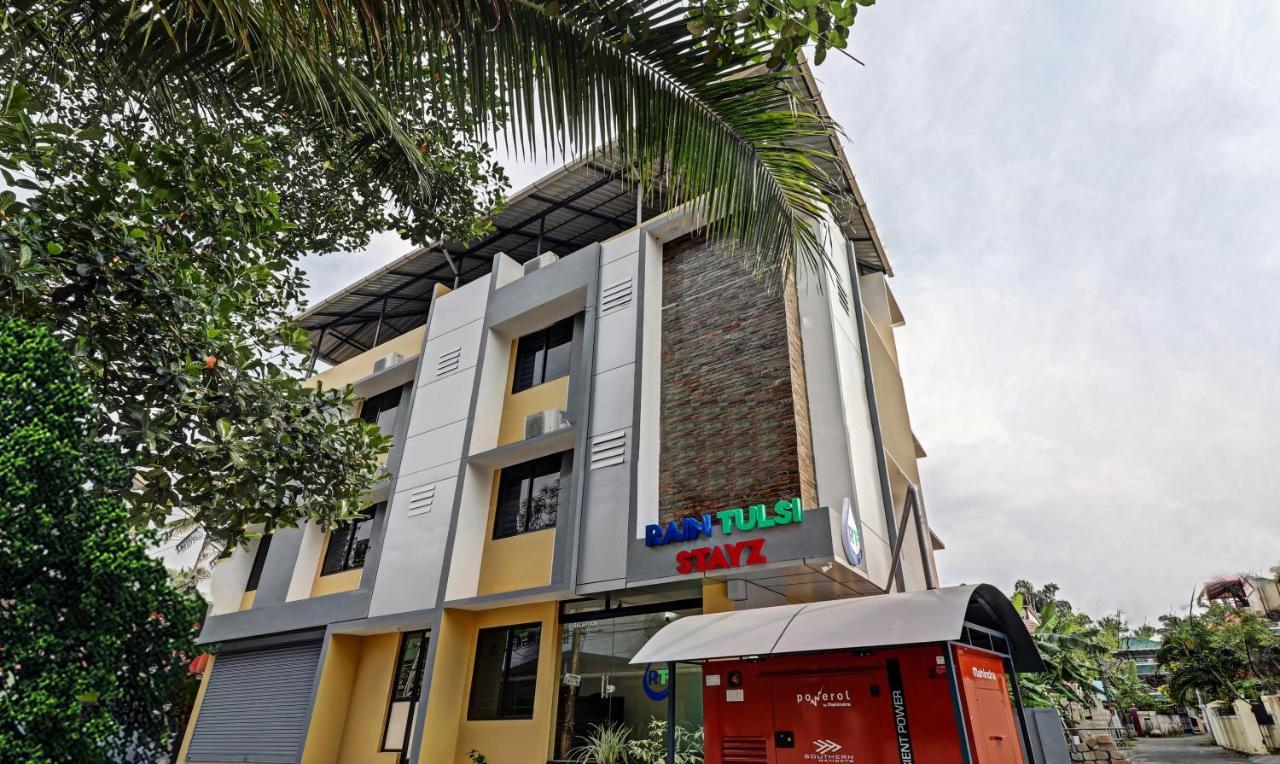 Itsy Hotels Rain Tulsi Stayz, Palarivattom Junction Kochi Eksteriør bilde